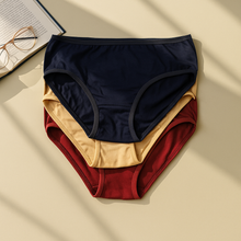 Load image into Gallery viewer, Pack of Basic Underwears